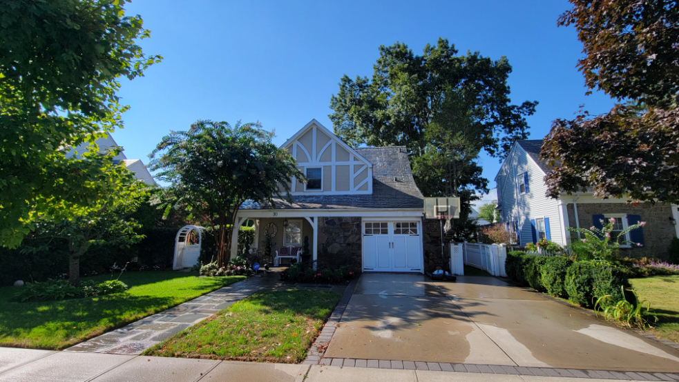 Roof Cleaning in Rockville Centre, NY